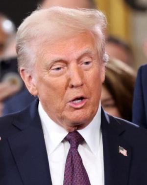 Tariffs Take Center Stage - Escalating Economic Risks in Trump's America