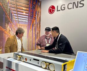 LG CNS Develops Warehouse Automation Logistics Robots to Target the North American Market