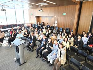 Korean Consulate General and Early Childhood Educator Association in Vancouver Hold Workshop