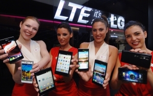 LG to Introduce Cutting Edge Smartphones  with Trend-setting Features at MWC 2012