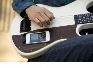 iPhone-Powered gTar Could Teach You Guitar